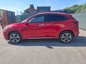 202 Honda Vezel  1.5 Hybrid   Automatic - Image 2