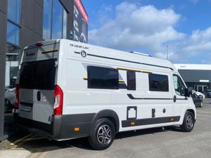 Fiat Ducato Camper Benivan B122 - Image 4