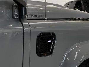 Land Rover Defender TD XS UTILITY WAGON #87 - Image 4