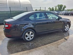 172 Skoda Octavia  Ambition  Tdi  Automatic - Image 3