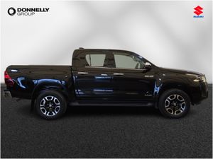 Toyota Hilux Diesel Invincible - Image 3