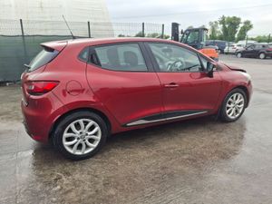 2017 Renault clio Dynamic Drive Home - Image 3