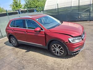 2017 VW Tiguan  Comfortline.Light Damage - Image 2