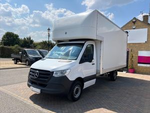 VB - 2023 Mercedes-Benz Sprinter Luton Box Van - Image 4