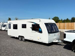 Lunar HIGH END 4 Berth Fixed Bed Caravan - Image 2