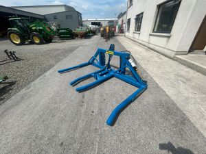 Fleming Double Bale Lifter – Hydraulic Side Lift - Image 2