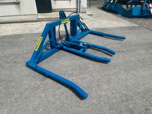 Fleming Double Bale Lifter – Hydraulic Side Lift - Image 4
