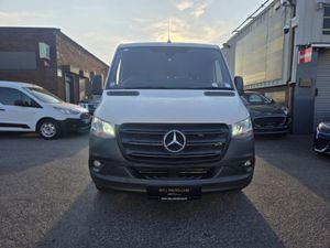 Mercedes-Benz Sprinter 211/39 FWD 6DR MWB - Image 2