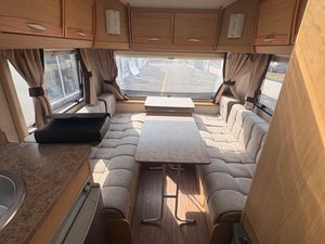 🏕️ Compass Venture 495 – 5 Berth Touring Caravan - Image 4