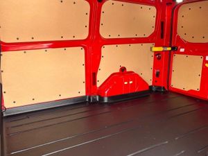 Ford Transit Custom Sport - Image 4