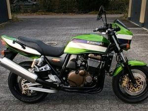 2002 Kawasaki ZRX1200R - Image 2