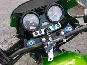 2002 Kawasaki ZRX1200R - Image 4