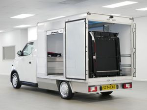 VB - 2025 Maxus eDeliver 3 Luton Box Van - Image 2