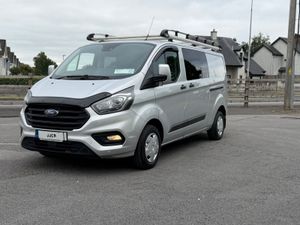 STUNNING 2021 CREW CAB FORD TRANSIT CUSTOM - Image 4