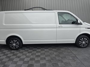 2021 Volkswagen Transporter 2.0D - Image 2