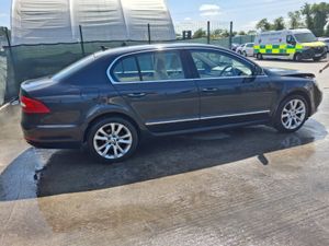 2014 Skoda Superb  Elegance  1.6 Tdi - Image 3