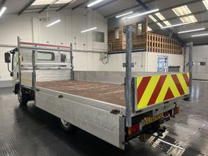 VB - 2023 Isuzu Grafter Dropside Van - Image 3