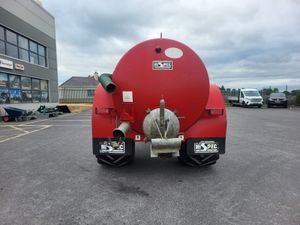 2013 HiSpec 2000gal Tank --Very Clean - Image 4