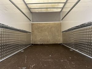 VB - 2021 Mercedes-Benz Sprinter Luton Box Van - Image 3