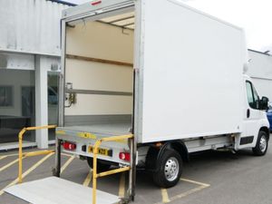 VB - 2021 Peugeot Boxer Luton Box Van - Image 2