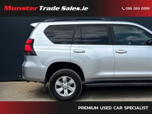 Toyota Land Cruiser TX Commercial 2.8 D-4D Automat - Image 2