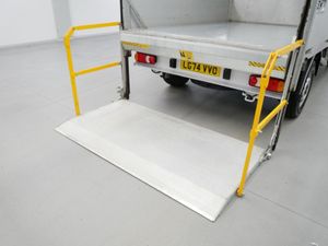 VB - 2025 Citroen Relay Dropside Van - Image 4