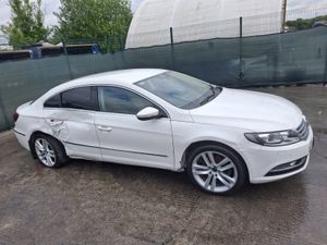 2014 Volkswagen Passat CC  2.0 Tdi - Image 2