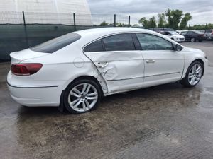 2014 Volkswagen Passat CC  2.0 Tdi - Image 3