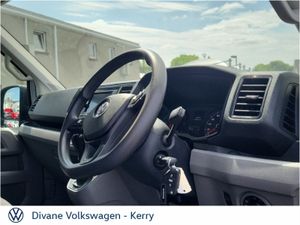 Volkswagen Crafter TRENDLINE 35 MWB 140 BHP  AUTOM - Image 4