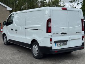 RENAULT TRAFIC “DOE&TAX”  2021 - Image 4