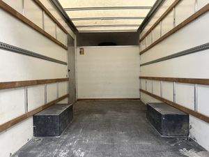 VB - 2023 Renault Master Luton Low Loader Van - Image 3
