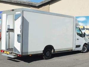 VB - 2024 Renault Master Luton Low Loader Van - Image 2