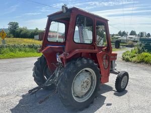 1975 Massey Ferguson 135 - Image 4