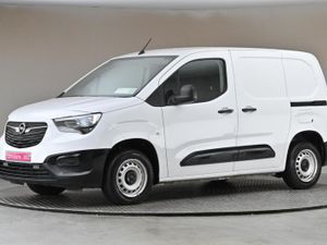 Opel Combo 1.5 CDTI KOMFORT L1H1 100BHP 6SPD 3SEAT - Image 4