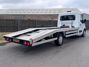VB - 2018 Vauxhall Movano Transporter Van - Image 2