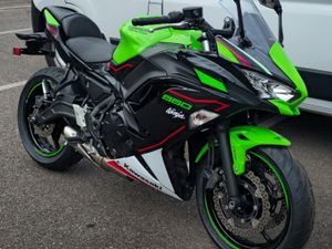 2022 Kawasaki Ninja 650 - Image 2