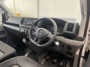 VB - 2021 Volkswagen Crafter Luton Box Van - Image 4
