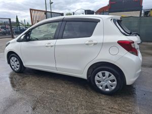 162 Toyota Vitz    Automatic Drive Home - Image 4