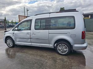 2017 VW Caddy  Maxi Life  7 seater Automatic - Image 4