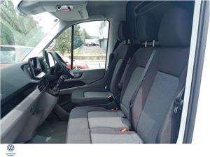 Volkswagen Crafter Trendline 30 MWB 140BHP M6F - Image 4