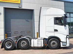2021 IVECO S-WAY 460 6X2 TRACTOR UNIT - Image 4