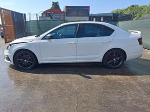 172 Skoda Octavia RS  2.0 Tdi - Image 3