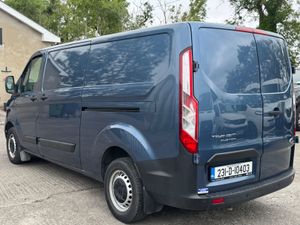 FORD TRANSIT CUSTOM LWB TREND “NEW WET BELT” 2023 - Image 4