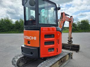 2017 Hitachi ZX26 Mini Digger - Image 3