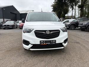 Vauxhall Combo - Image 4