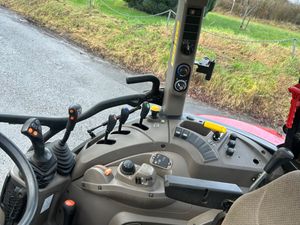 2021 Case Farmall 115C with Loader - Image 4