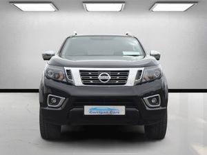 Nissan Navara DCI TEKNA auto with canopy - Image 2