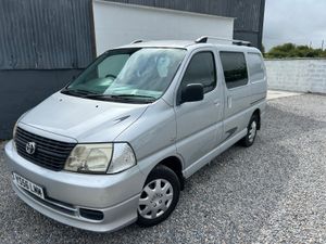 Campervan Toyota Hiace 2007 D4d - Image 2