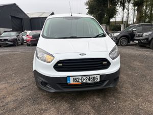 Ford Transit Courier - Image 3