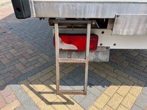 VB - 2023 Mercedes-Benz Sprinter Luton Box Van - Image 3